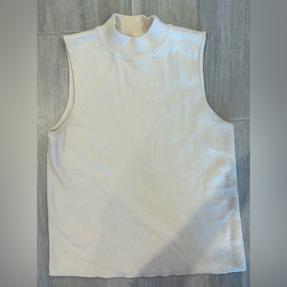 Marled Cream Sleeveless Turtleneck Sweater